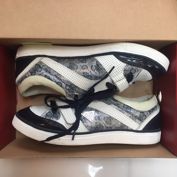 *CLOSEOUT* Guess Bonito Blue Multileather Sneakers Size 8.5 - Picture 3 of 8